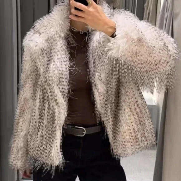 ZARA SHORT FAUX FUR COAT - Picture 3 of 16